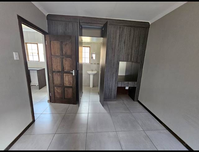 1 BEDROOM APARTMENT FOR SALE IN KENLEAF